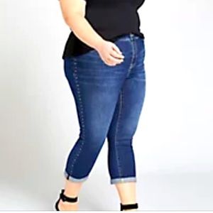 Lane Bryant Signature Fit Pedal Jean- Rhinestone Side Seem